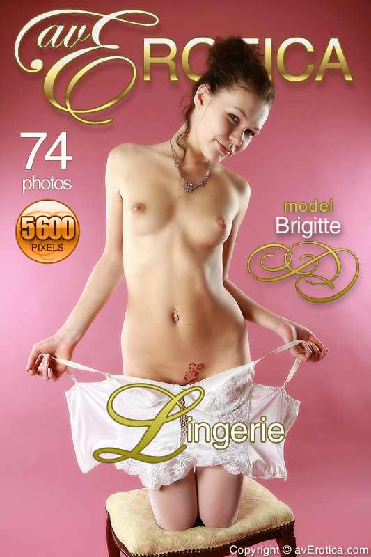 AVE-2012-12-07_-_Brigitte_-_Lingerie__1_.jpg
