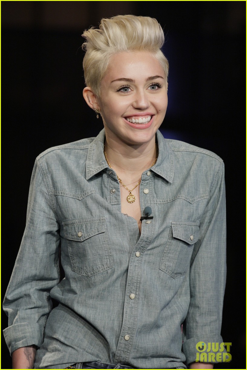 miley-cyrus-jay-leno-03.jpg